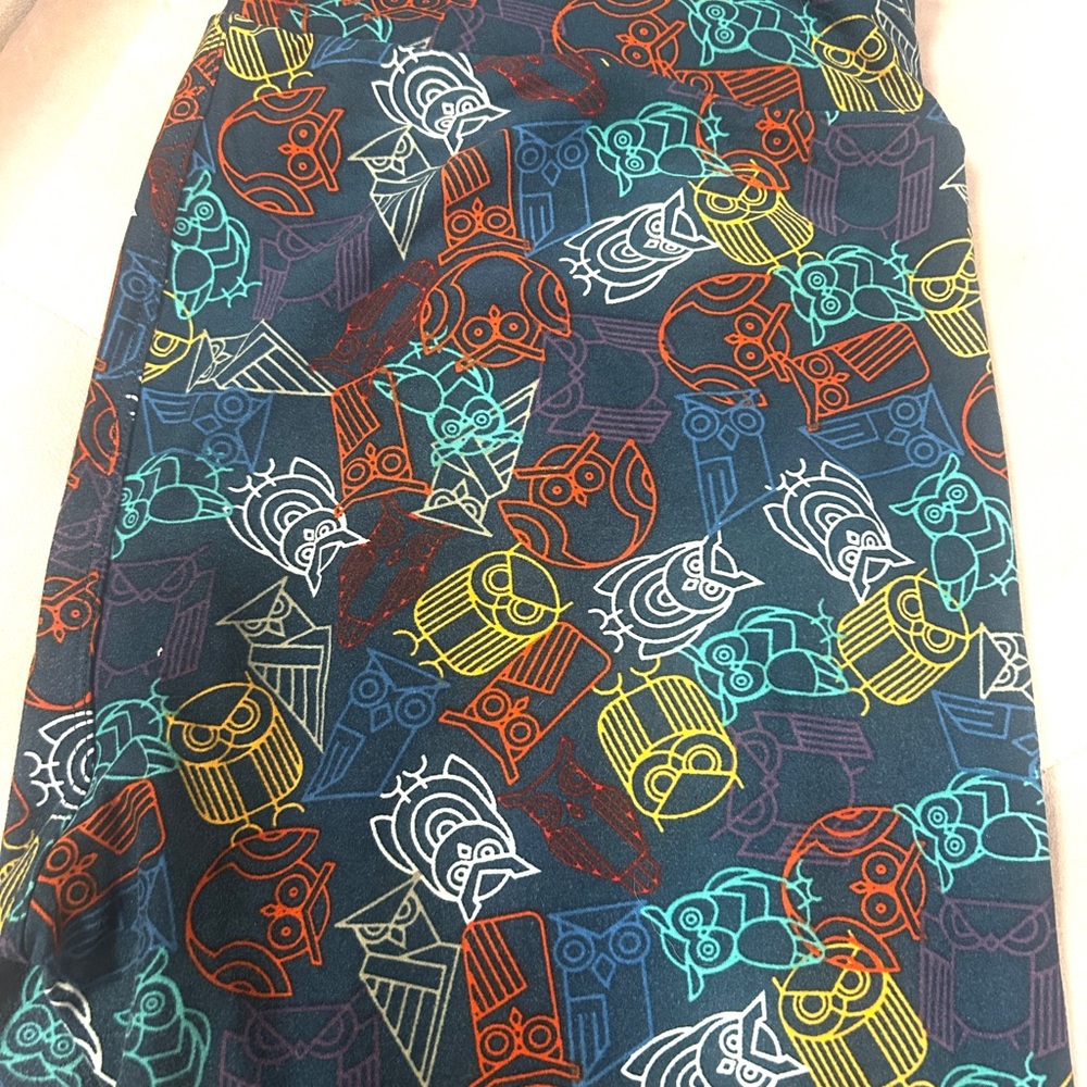 LuLaRoe Multicolor Owl Pattern Leggings